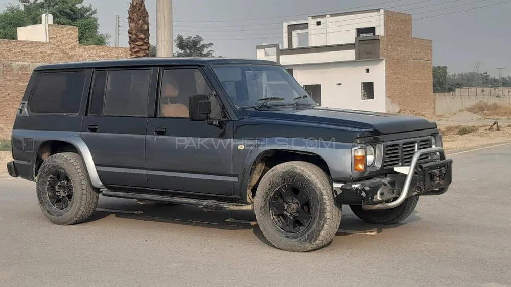 Nissan Patrol 1982 for Sale in Layyah Image-1