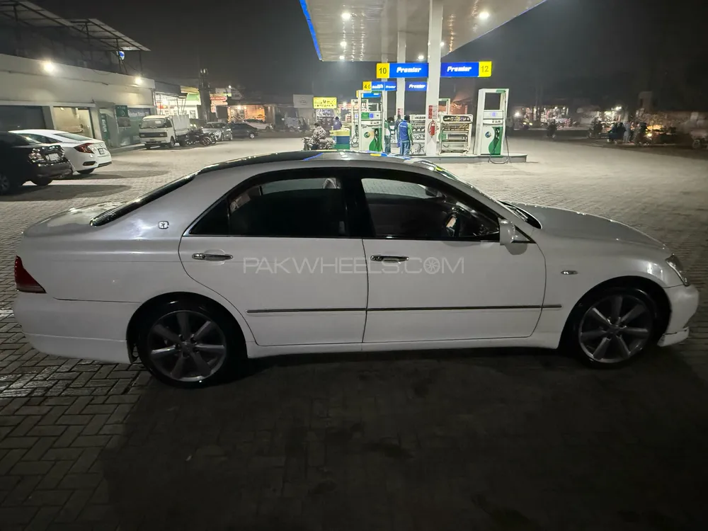 Toyota Crown 2004 for Sale in Faisalabad Toyota Crown 2004 for Sale in Faisalabad Image-10