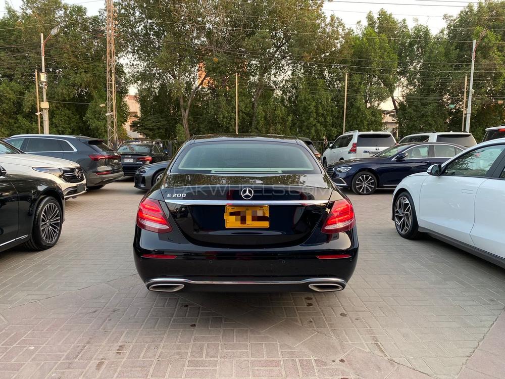 Mercedes E200 Exclusive 
Model: 2018
Mileage: 5,500 Km
Reg: 2018 Khi

*Blue dashboard  
*Panoramic glass sunroof
*Ambient lighting 
*Digital instrument cluster
*Customised steering wheel on order from Shahnawaz 
*Shahnawaz import and maintained

Calling and Visiting Hours. 

Monday to Saturday

11:00 AM to 7:00 PM