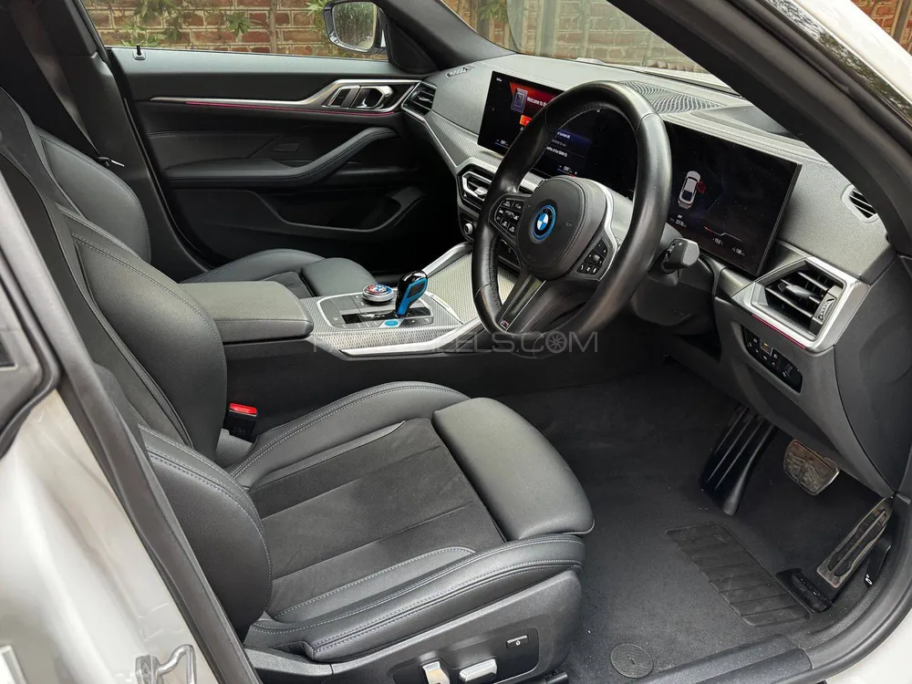 BMW i4 2022 for Sale in Lahore BMW i4 2022 for Sale in Lahore Image-15