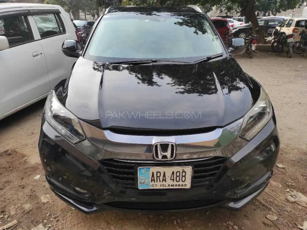 Honda Vezel 2014 for Sale in Islamabad Image-1