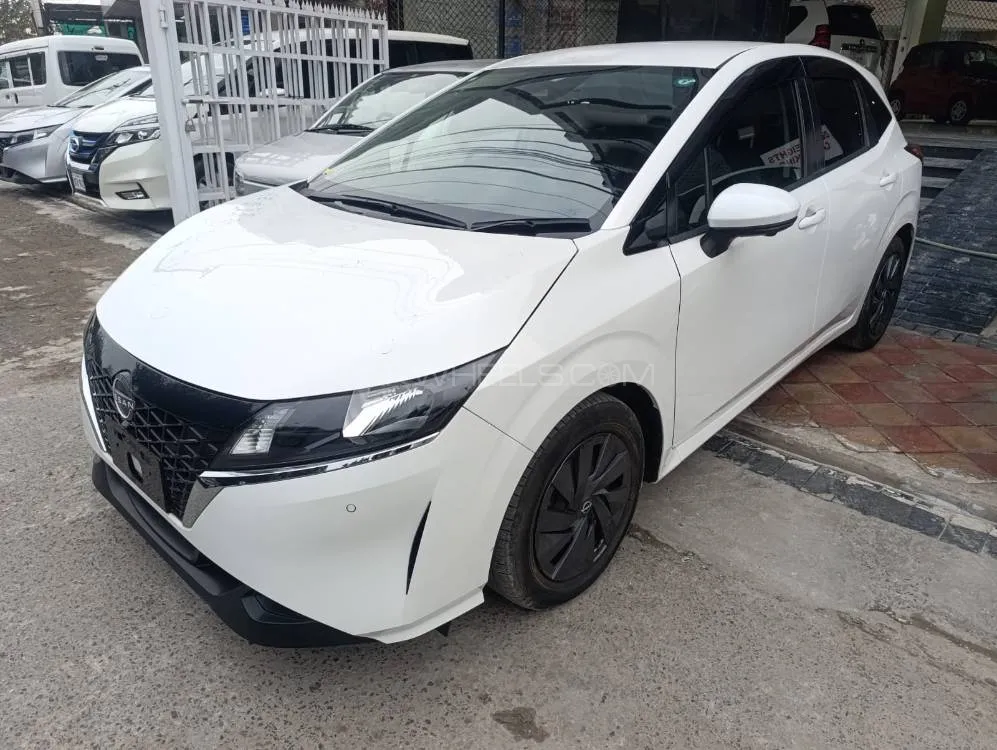 Nissan Note 2021 for Sale in Lahore Image-1