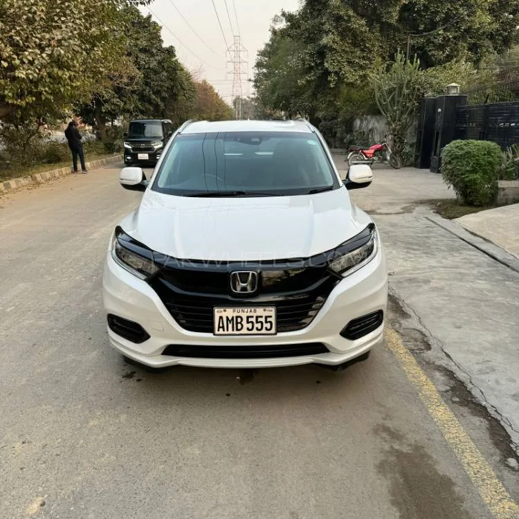 Honda Vezel 2018 for Sale in Lahore Image-1