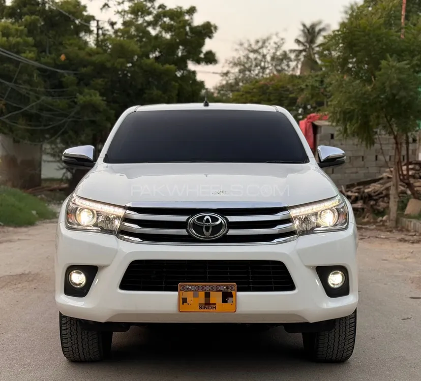 Toyota Hilux 2020 for Sale in Karachi Image-1