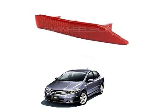 Honda City 2014-2021 Rear Bumper Reflector - Left Side Honda City 2014-2021 Rear Bumper Reflector - Left Side