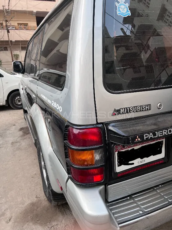 Mitsubishi Pajero 1995 for Sale in Karachi Image-1