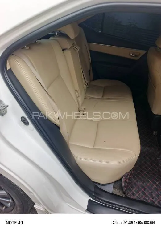 Toyota Corolla 2018 for Sale in Lahore Toyota Corolla 2018 for Sale in Lahore Image-11