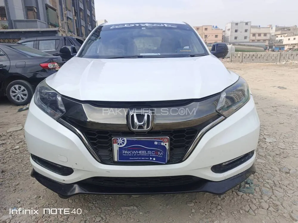 Honda Vezel 2016 for Sale in Karachi Image-1