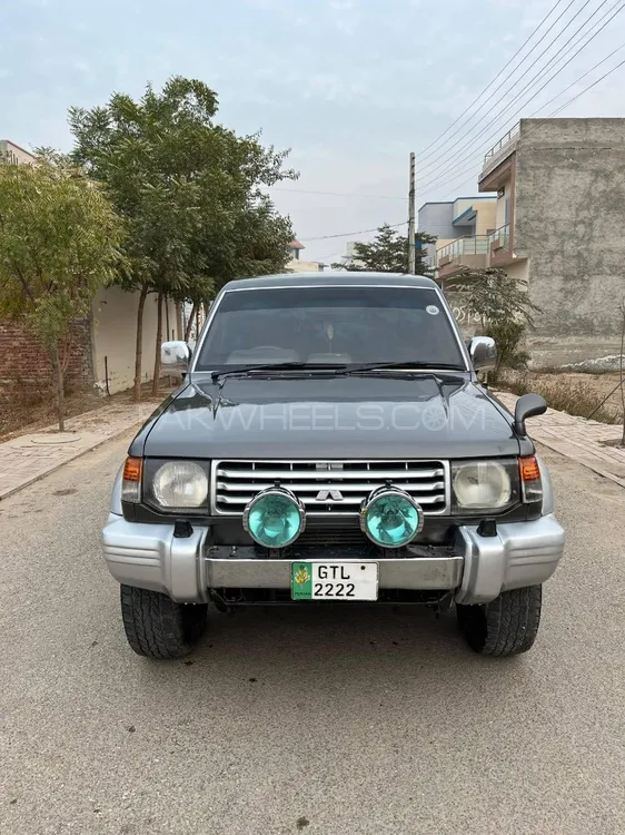 Mitsubishi Pajero 1993 for Sale in Multan Image-1