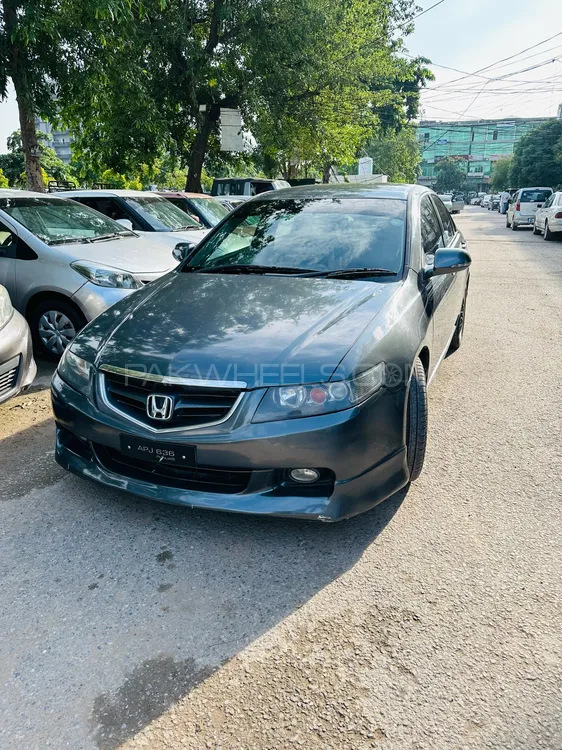 Honda Accord 2002 for Sale in Islamabad Image-1