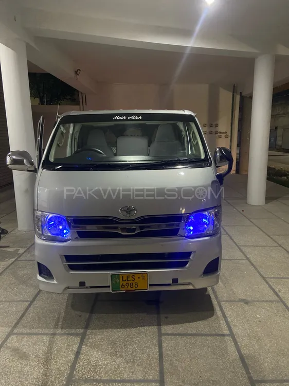Toyota Hiace 2010 for Sale in Gujrat Image-1