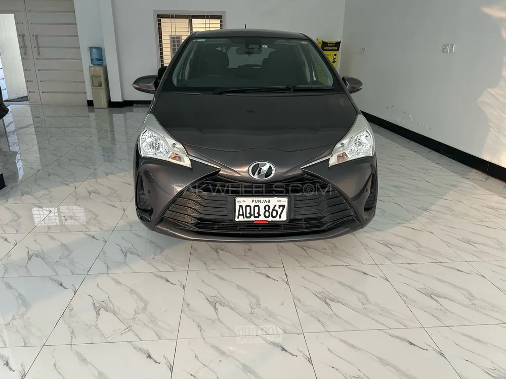 Toyota Vitz 2019 for Sale in Sialkot Image-1