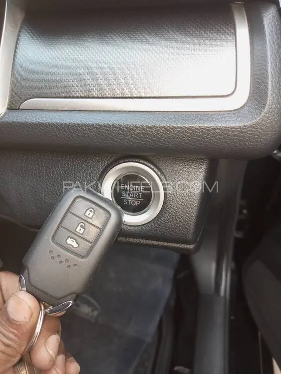 Honda Civic 2021 for Sale in Faisalabad Honda Civic 2021 for Sale in Faisalabad Image-13