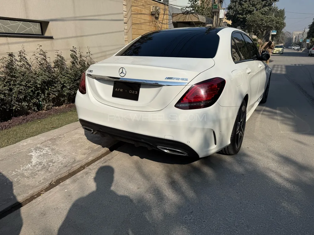 مرسڈیز بینز سی کلاس 2021 for Sale in فیصل آباد مرسڈیز بینز سی کلاس 2021 for Sale in فیصل آباد Image-3