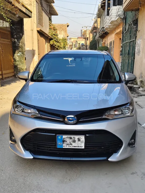 Toyota Corolla Fielder 2018 for Sale in Peshawar Image-1