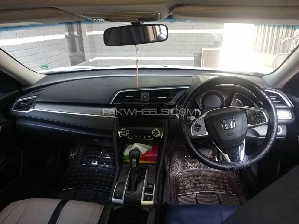 Honda Civic 2017 for Sale in Lahore Honda Civic 2017 for Sale in Lahore Image-10