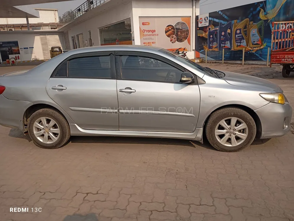 Toyota Corolla 2011 for Sale in Gujranwala Image-1