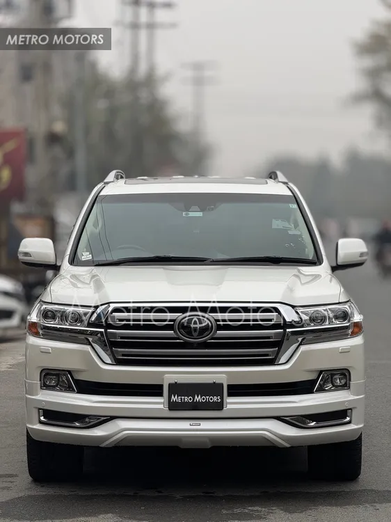 Toyota Land Cruiser 2017 for Sale in Lahore Image-1