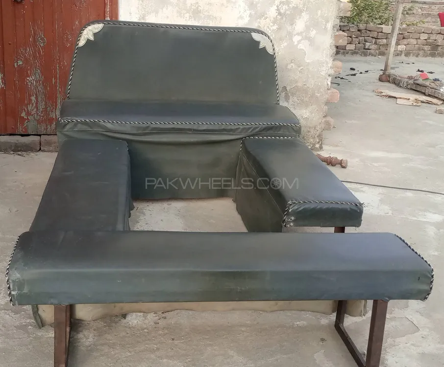 School shift bench and seat's for sale Image-1