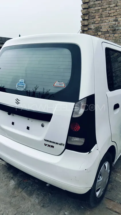 Suzuki Wagon R 2016 for Sale in Muzaffar Gargh Image-1