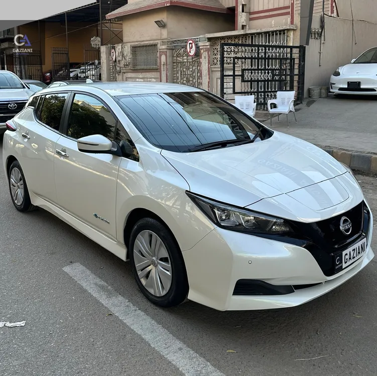 Nissan Leaf 2021 for Sale in Karachi Image-1