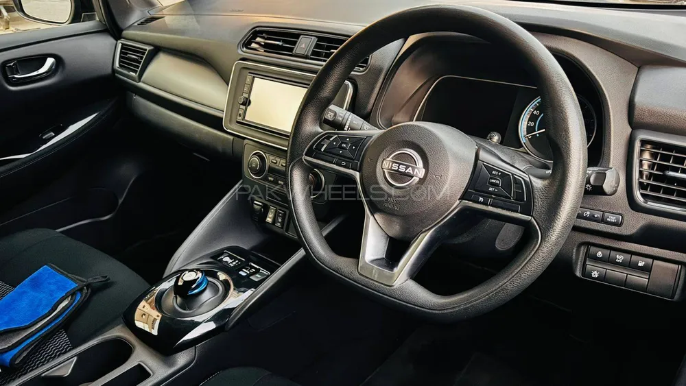 Nissan Leaf 2021 for Sale in Lahore Nissan Leaf 2021 for Sale in Lahore Image-3
