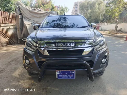 Slide isuzu d max v cross automatic 3 0 2021 115676691