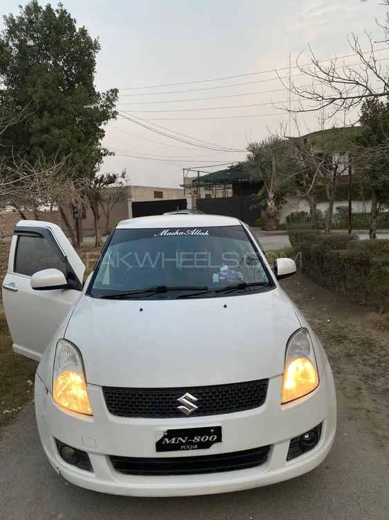 Suzuki Swift 2011 for Sale in Layyah Image-1