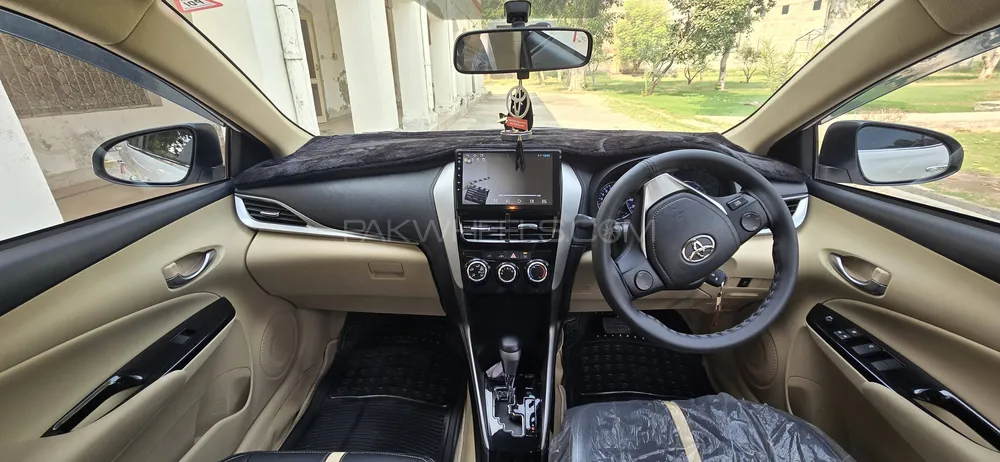 Toyota Yaris Sedan 2024 for Sale in Multan Toyota Yaris Sedan 2024 for Sale in Multan Image-5