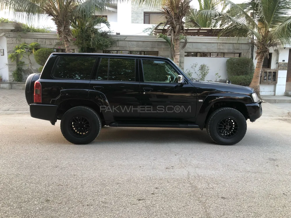 Nissan Patrol 2005 for Sale in Karachi Nissan Patrol 2005 for Sale in Karachi Image-6