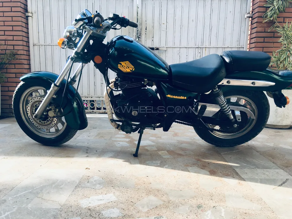 Suzuki GZ250 2005 for Sale Image-1