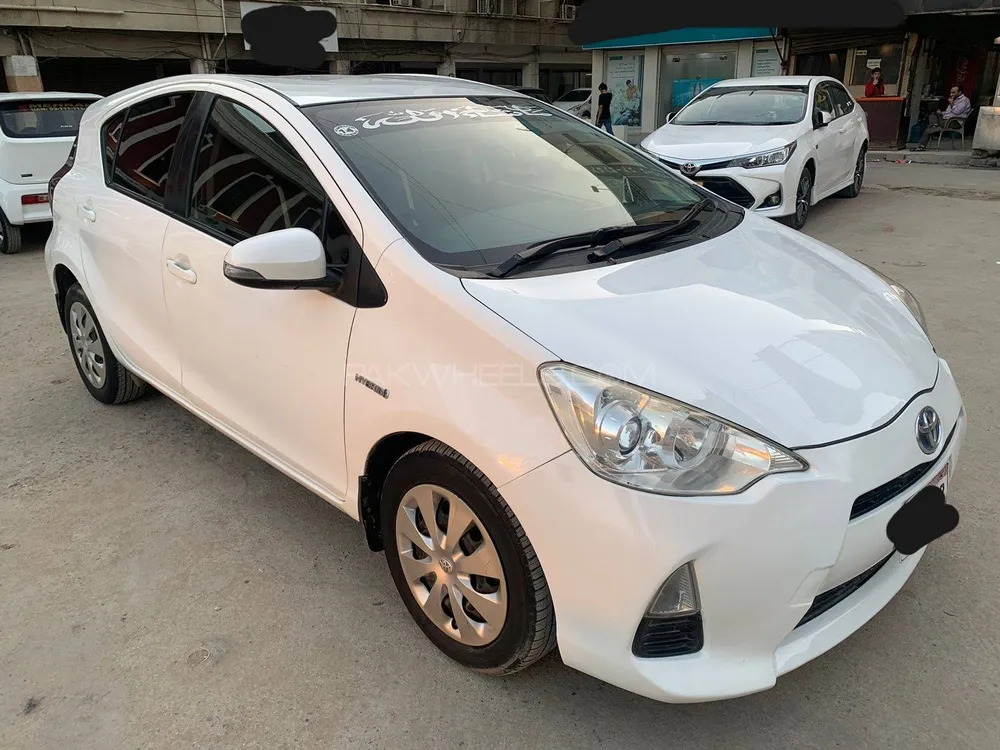 Toyota Aqua 2014 for Sale in Karachi Image-1