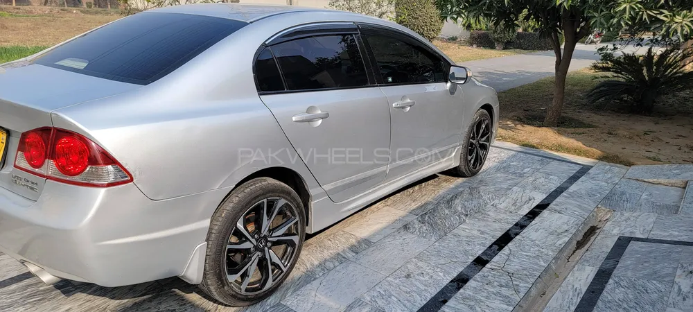 Honda Civic 2010 for Sale in Lahore Image-1