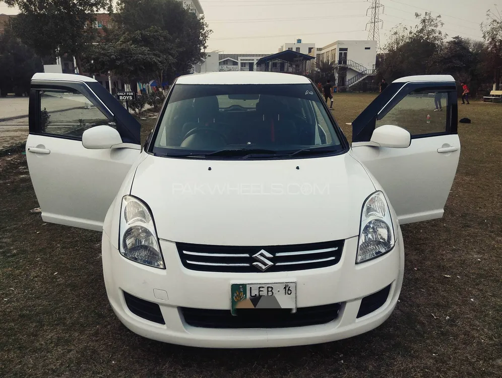 Suzuki Swift 2016 for Sale in Faisalabad Image-1