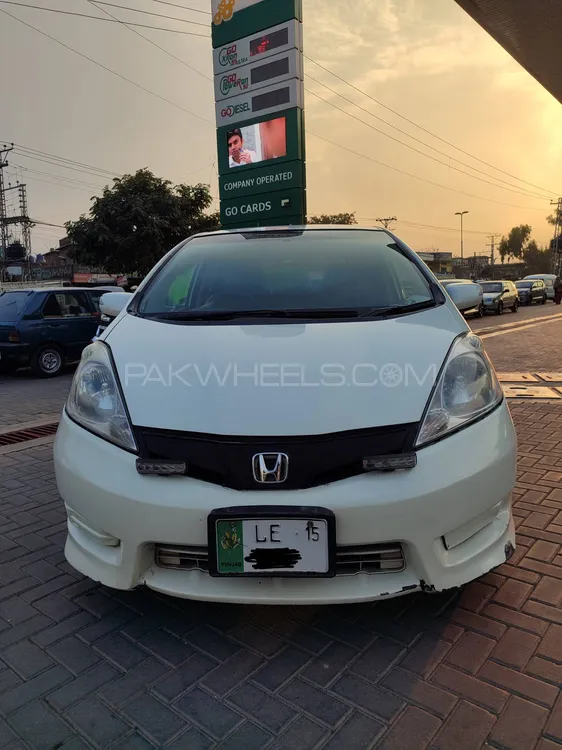 Honda Fit 2011 for Sale in Rawalpindi Image-1