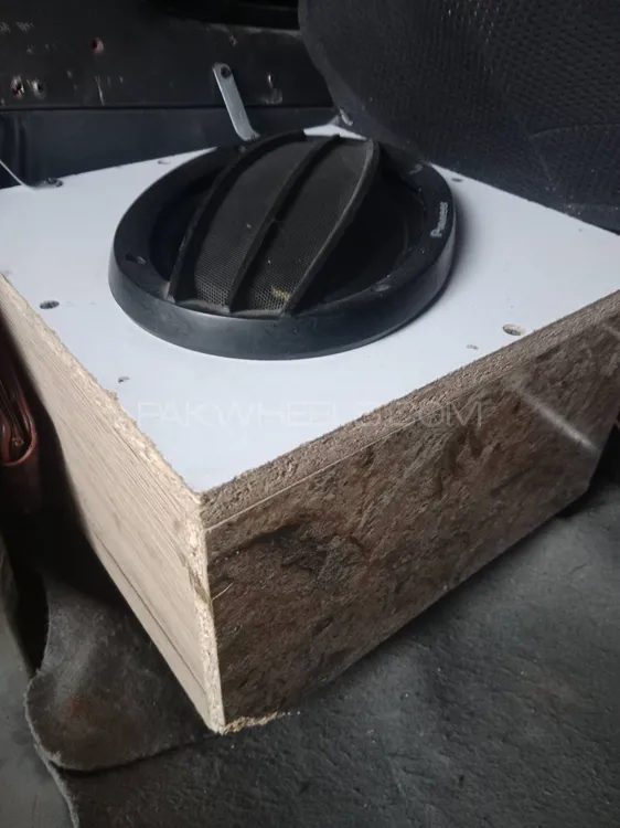 Speaker with Box Image-1