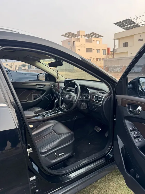 DFSK Glory 580 2021 for Sale in Multan DFSK Glory 580 2021 for Sale in Multan Image-2