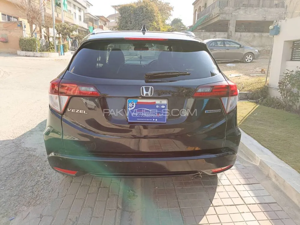 Honda Vezel 2014 for Sale in Islamabad Honda Vezel 2014 for Sale in Islamabad Image-6