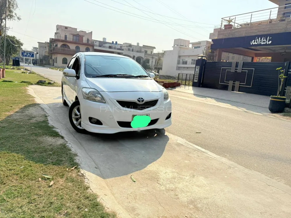 Toyota Belta 2012 for Sale in Lahore Image-1