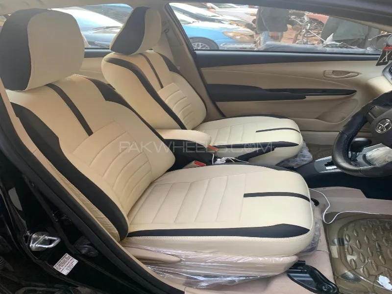 Toyota Yaris 2022-2025 Seatcovers Skin Fit - Synthetic Leather