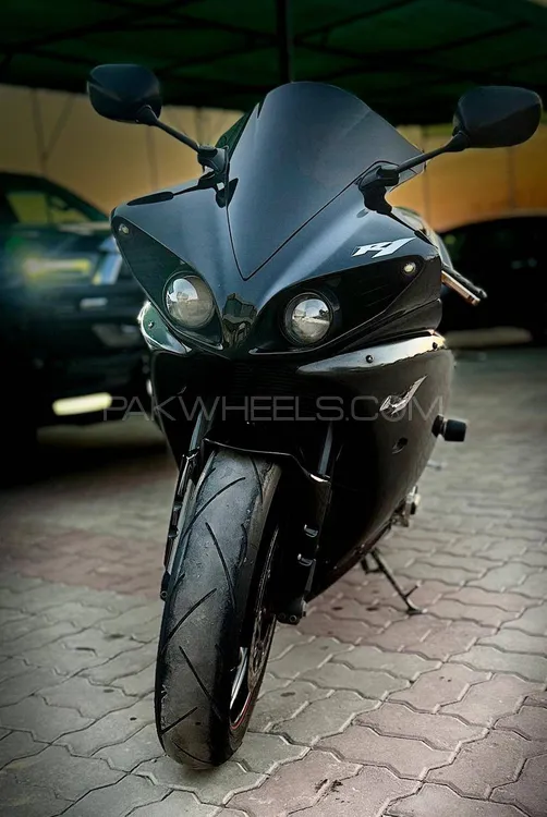 Yamaha YZF-R1 2010 for Sale Image-1