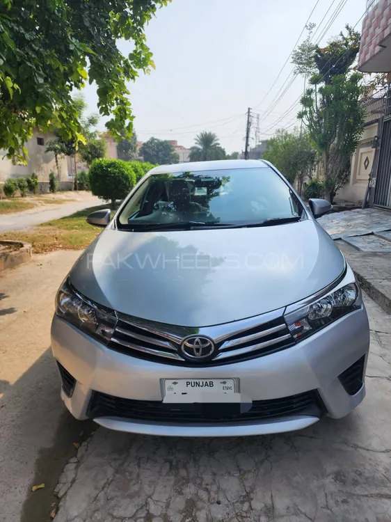 Toyota Corolla 2017 for Sale in Burewala Image-1