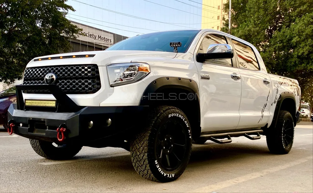 Toyota Tundra 2019 for Sale in Karachi Image-1