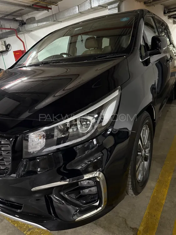 KIA Carnival 2020 for Sale in Lahore Image-1