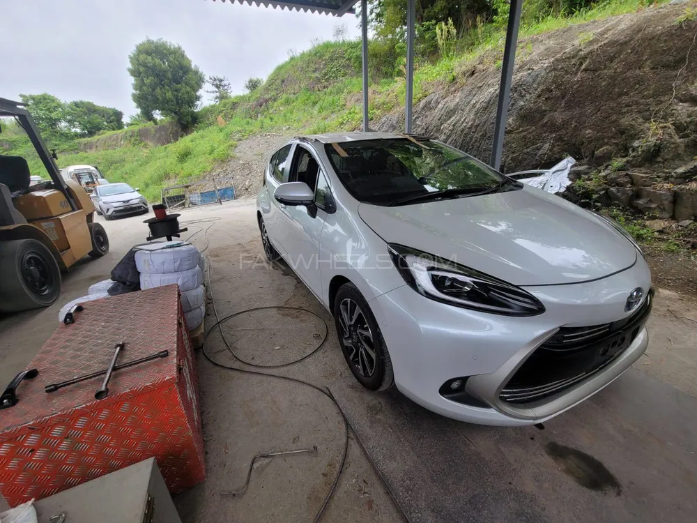 Toyota Aqua 2021 for Sale in Peshawar Image-1