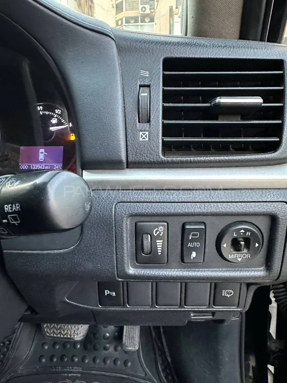 Lexus CT200h 2011 for Sale in Karachi Lexus CT200h 2011 for Sale in Karachi Image-15