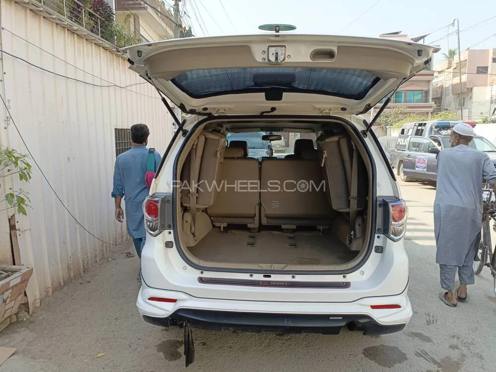 ٹویوٹا فورچیونر 2016 for Sale in کراچی ٹویوٹا فورچیونر 2016 for Sale in کراچی Image-7