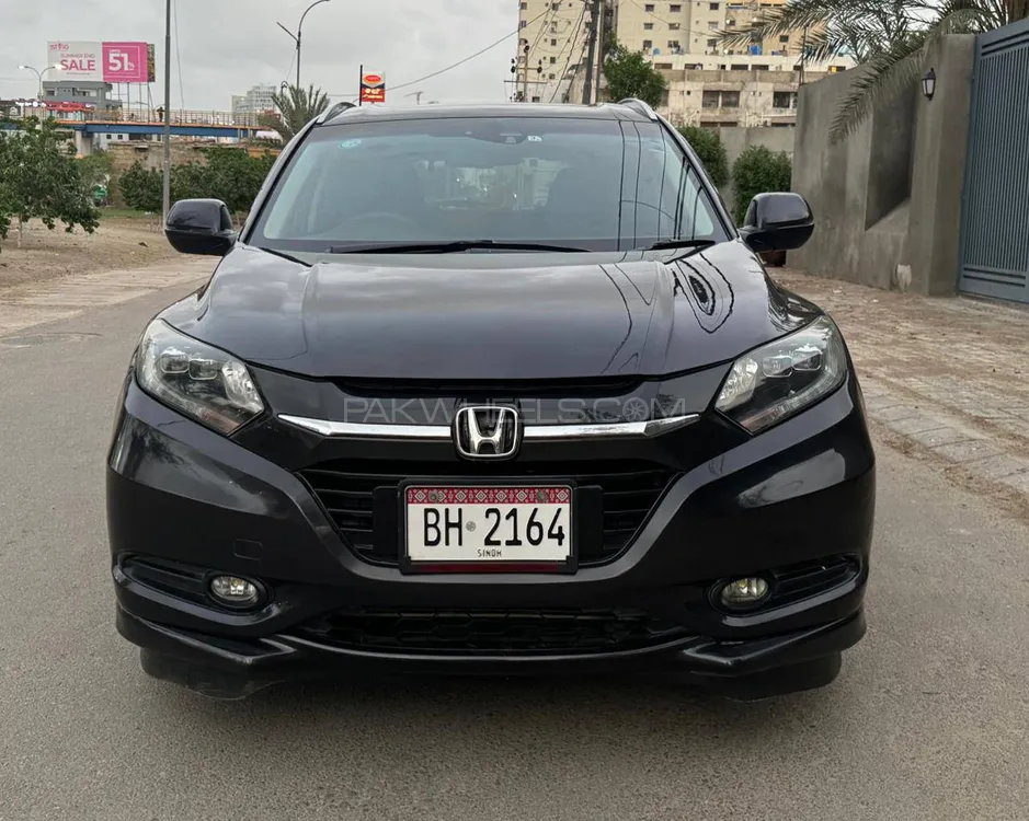 Honda Vezel 2014 for Sale in Karachi Image-1