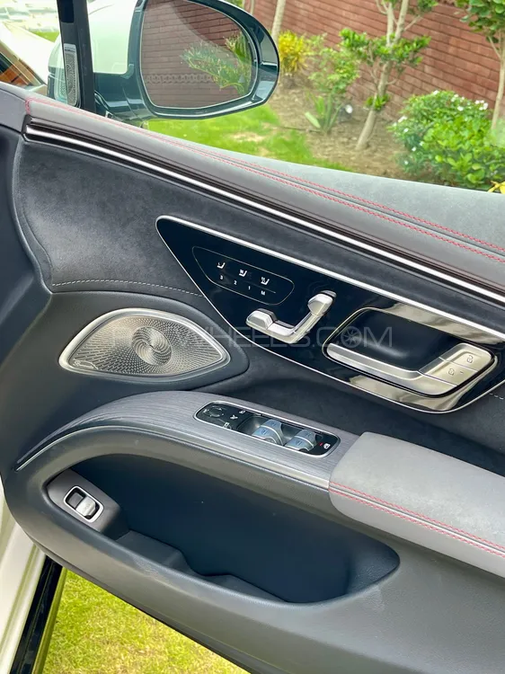 Mercedes Benz EQS 2023 for Sale in Lahore Mercedes Benz EQS 2023 for Sale in Lahore Image-9