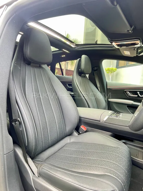 Mercedes Benz EQS 2023 for Sale in Lahore Mercedes Benz EQS 2023 for Sale in Lahore Image-7